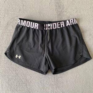 Women's Under Armour Heat Gear Loose Shorts Size S